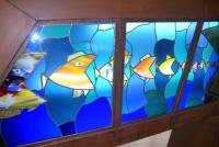 Vitrail de Leo Amery : Plongee dans les abysses de la finance (detail)