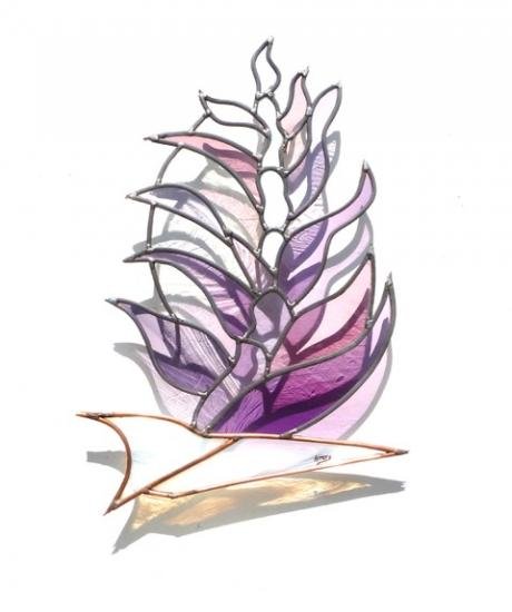 vitrail Violet Leo Amery